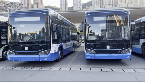 綠色低碳城，吉利星際氫燃料電池城市客車交付攀枝花